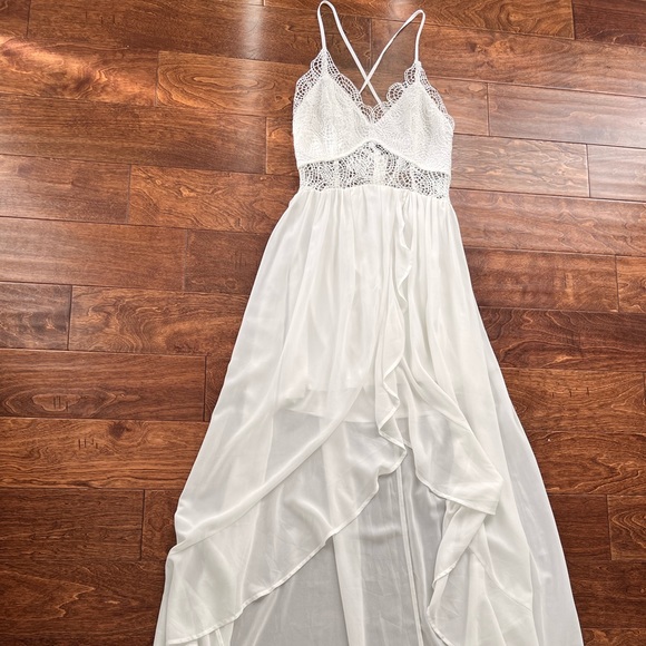 White Maxi Dress - Picture 1 of 4
